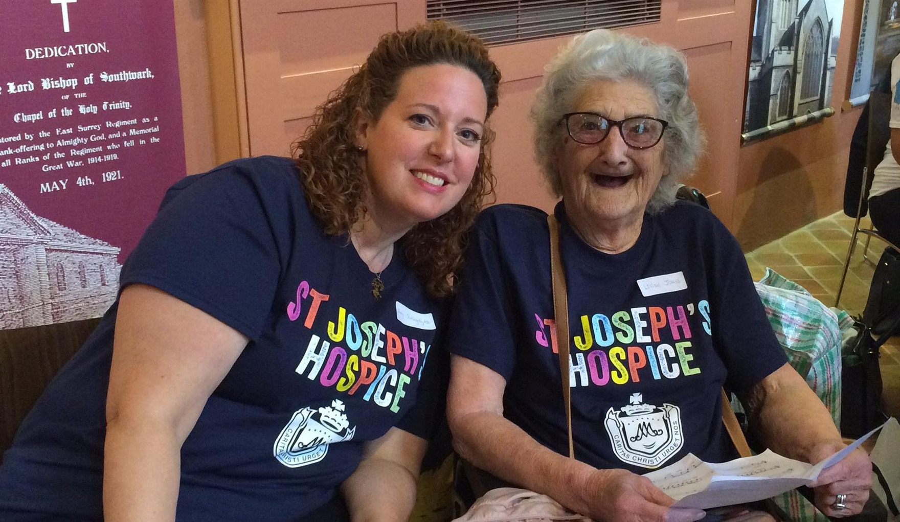 London Freemasons awards grant to St Josephs Hospice