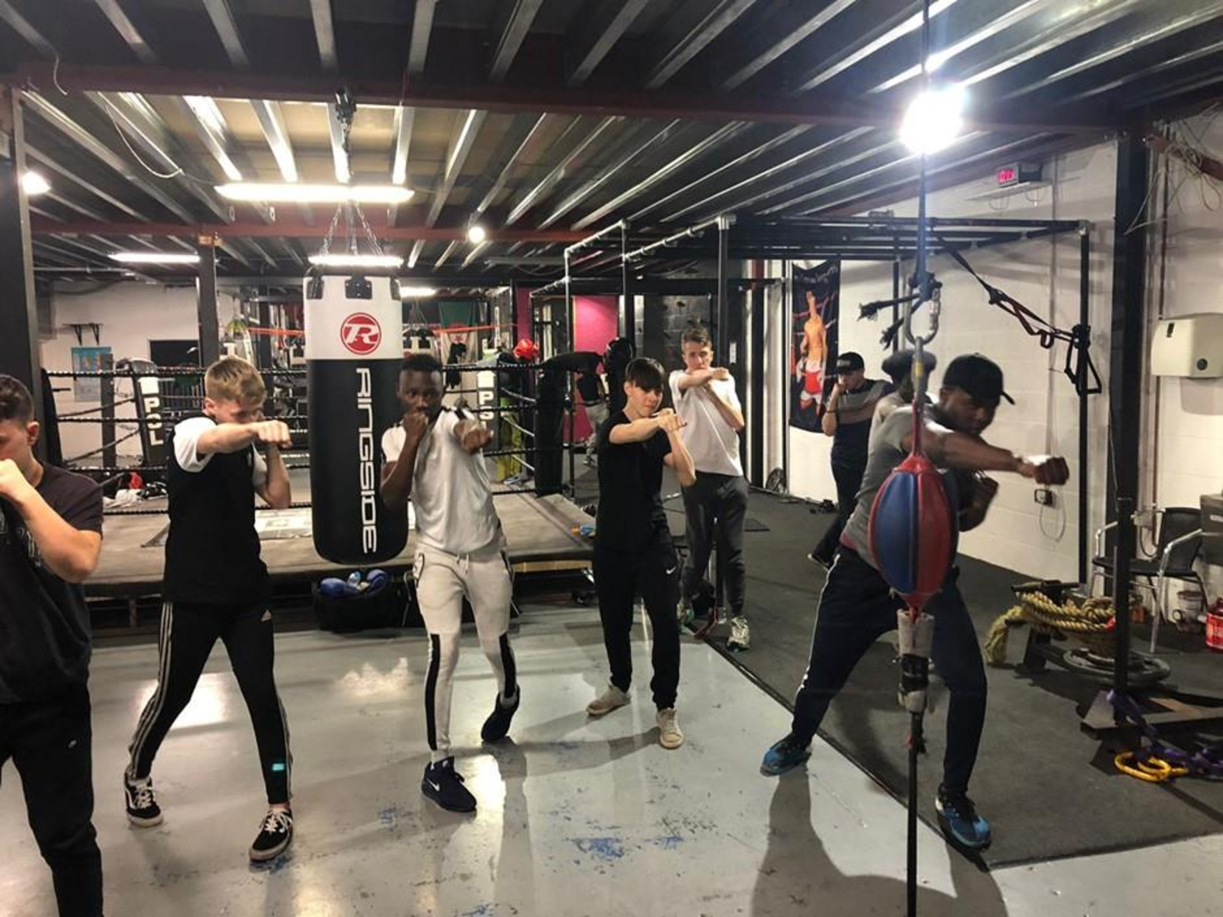 LONDON MASONS ENTER THE RING WITH BOXING FUTURES CHARITY