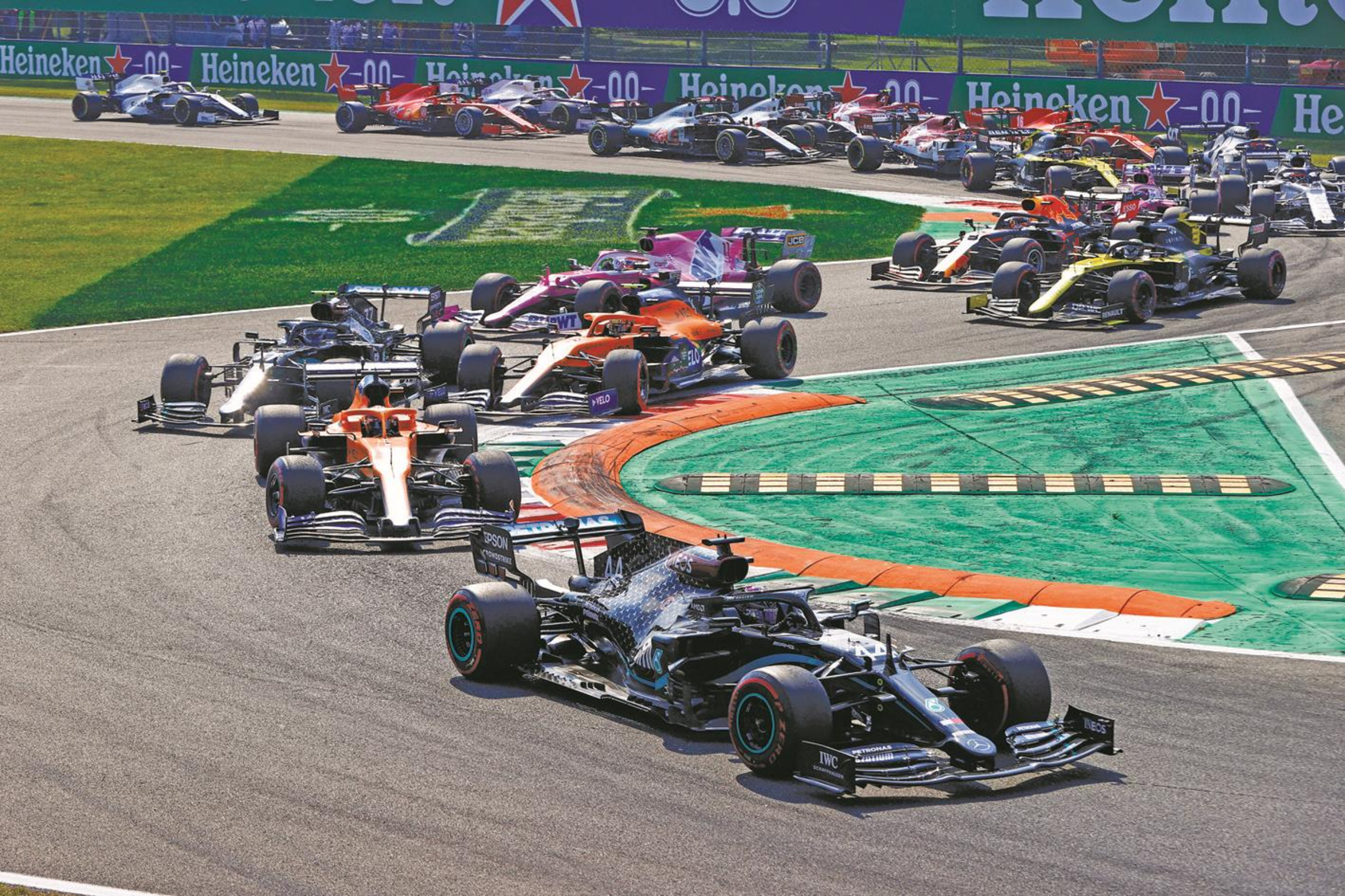 FORMULA 1 THEMED LODGE ANYONE