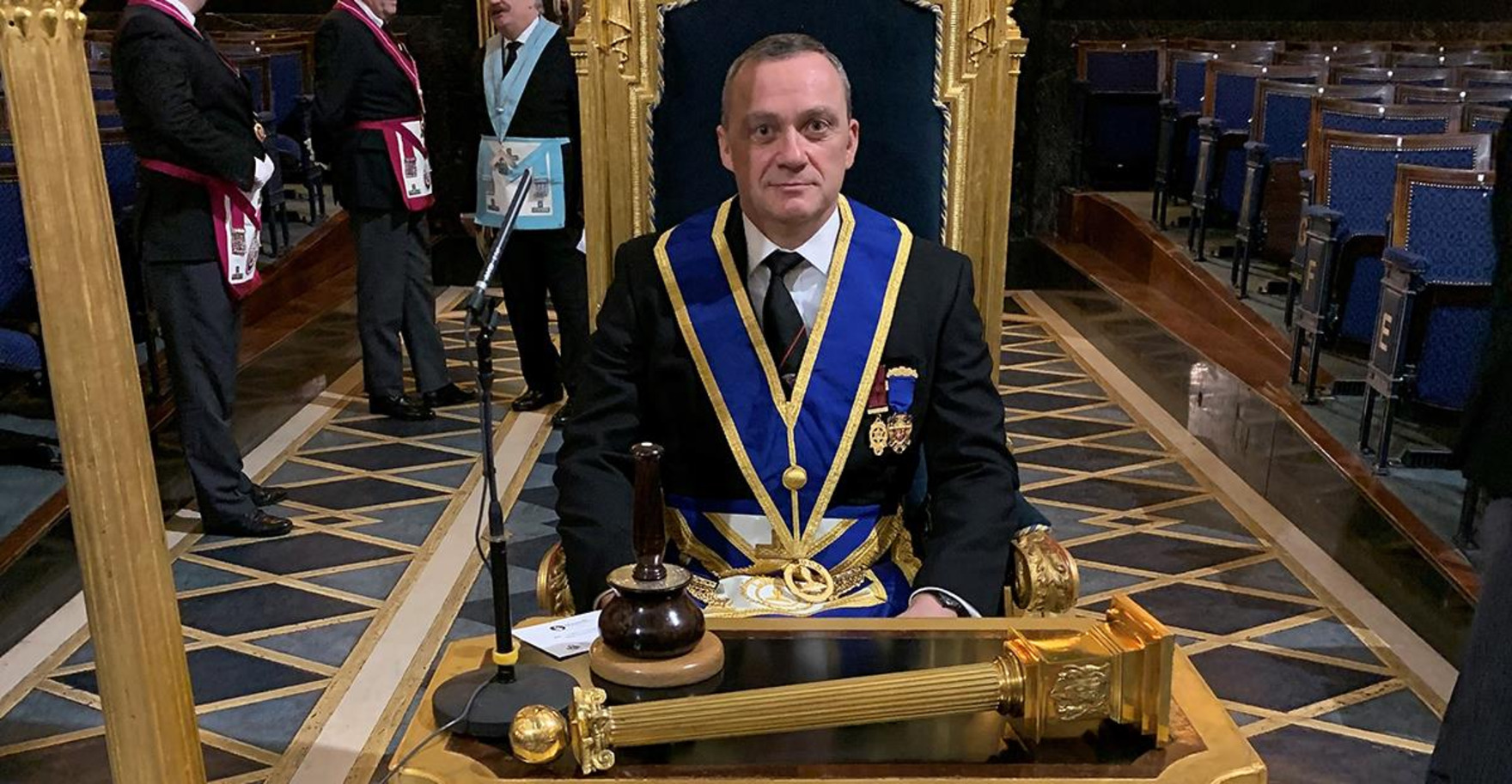 Men at the Top - Jon Randall PJGD PGStB MetGrandInsp