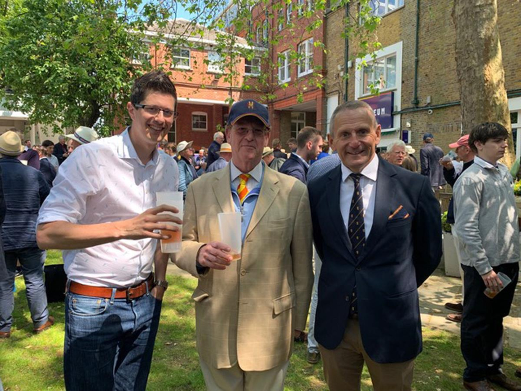 Special Interest Lodge News: Howzat!